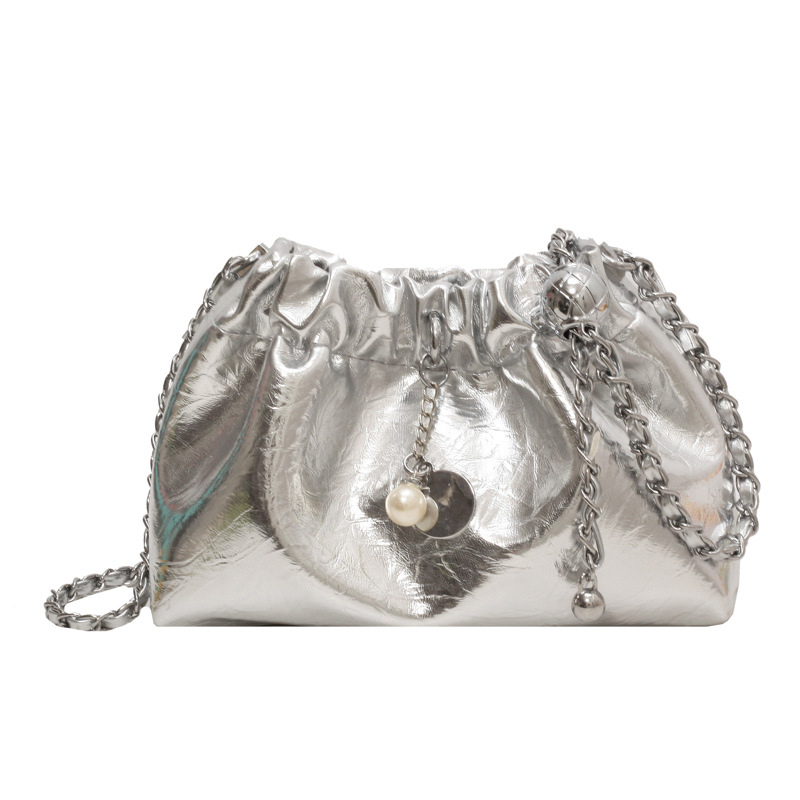 メタリック・チェーンバッグ(シルバー・黒・シャンパン)