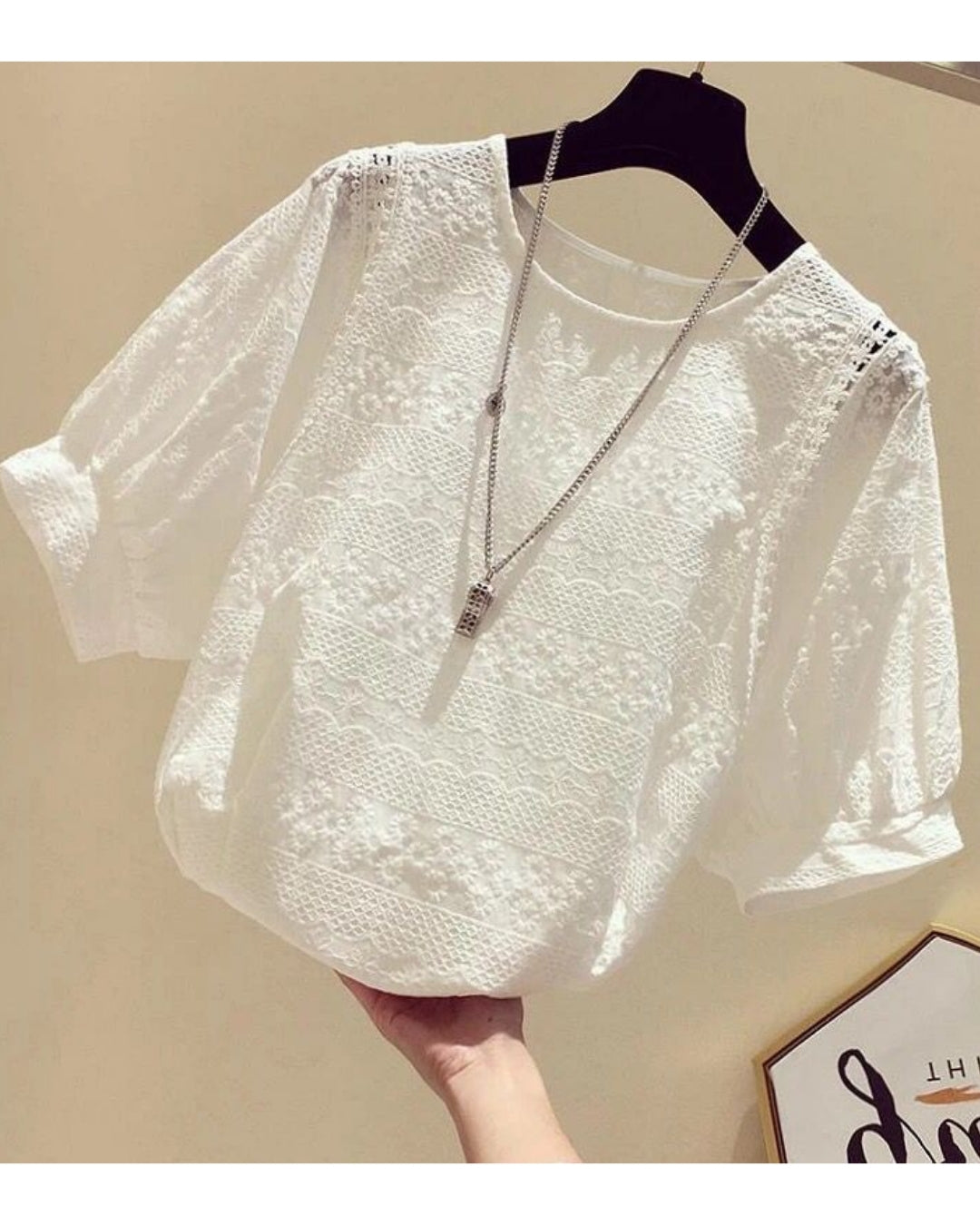 フラワー刺繍ブラウス【サラッと快適、きちんと見える】