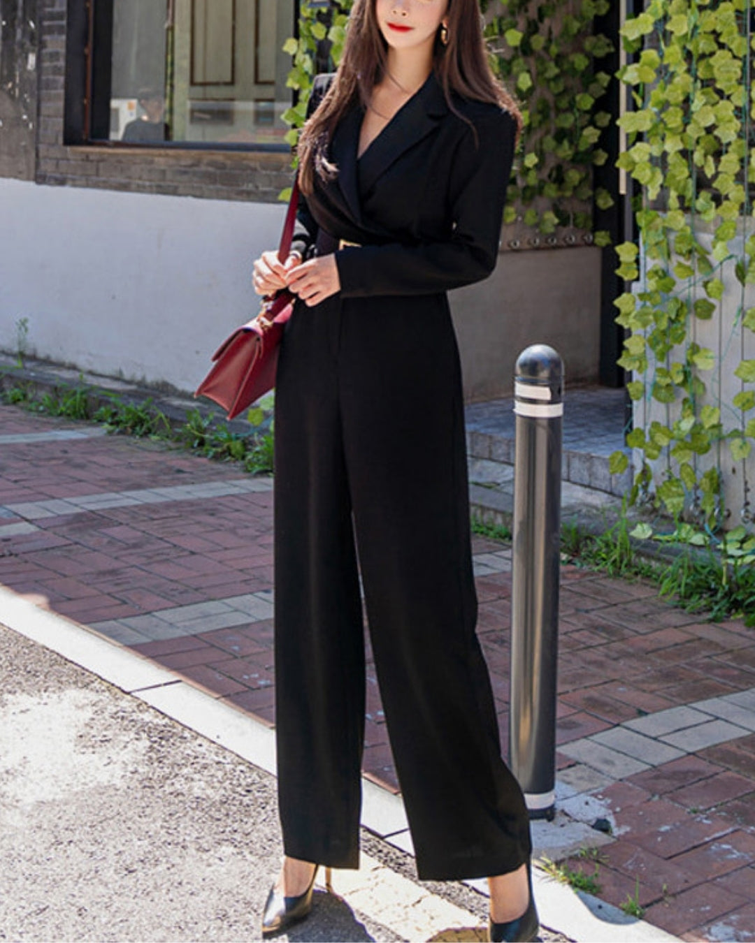 テーラードパンツドレス【凛とした佇まいで魅せるオールインワン】