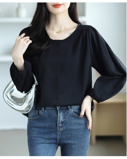 前ボタンシフォンブラウス【上品＆軽やかさを纏う】