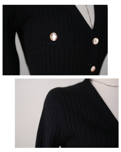 Vネック前ボタンニットワンピ【一枚で整う大人のための縦リブニット】