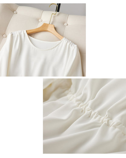 ウエストギャザーブラウス【きれい見えで体型カバーも叶える】