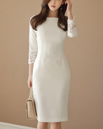 切替レース七分袖タイトワンピ【凛とした佇まいに女らしさを忍ばせる】