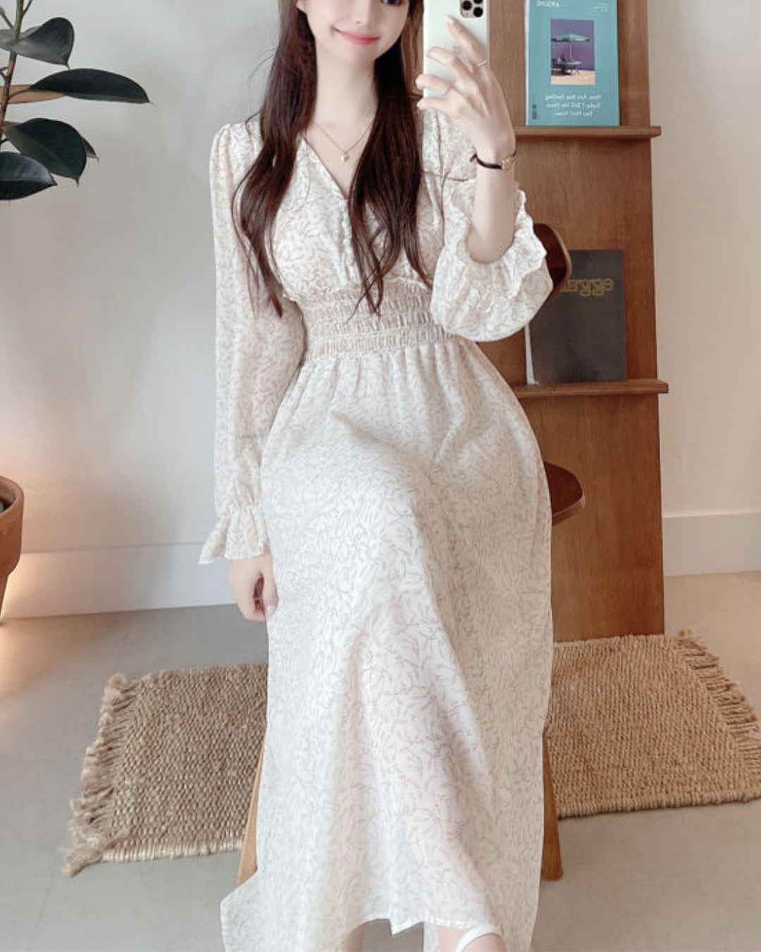 花柄シフォンミモレワンピース【40代の休日のお出かけにちょうどいい】