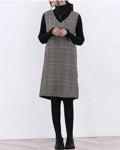 チェック柄ジャンパースカート【重ねるだけで決まる上品チェック柄】