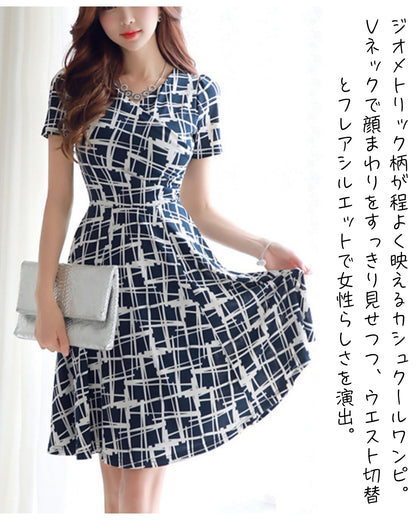 カシュクールフレアワンピース【きちんと見せたい日も迷わない】