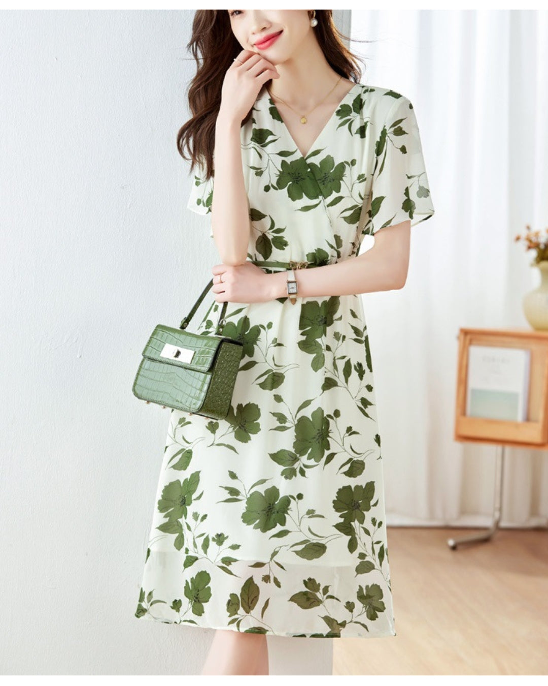 花柄シフォンフレアワンピース【さらっと着るだけで涼しげ上品】