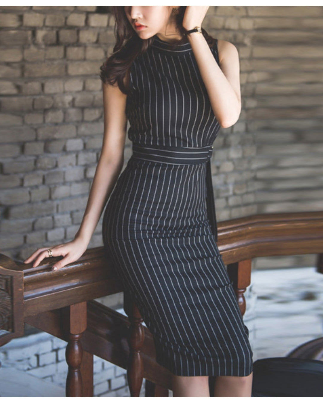 ストライプタイトドレス【計算された縦ライン大人モードの品格】
