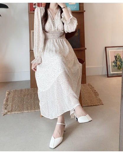 花柄シフォンミモレワンピース【40代の休日のお出かけにちょうどいい】