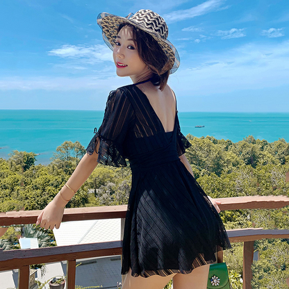 Vネックワンピース水着（体型カバー＆着痩せ効果）