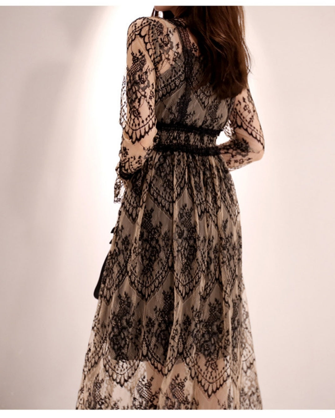 総レースハイウエストロングドレス【優雅に揺れる、気品レース】