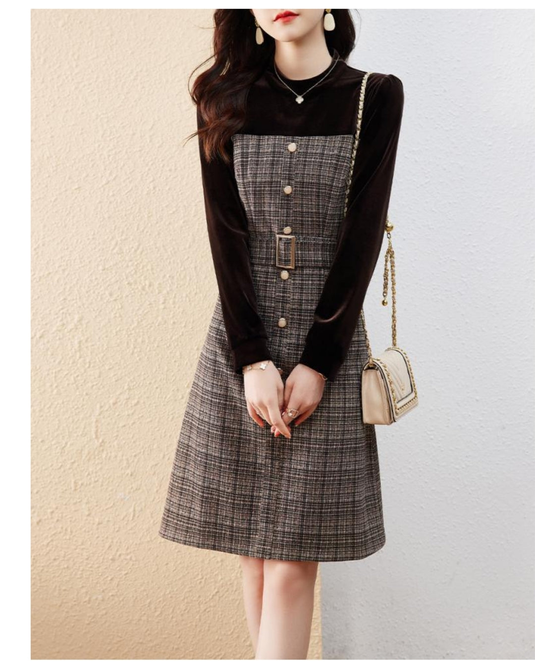 チェック柄スリムワンピース【なめらか質感で叶えるクラシカルスタイル】