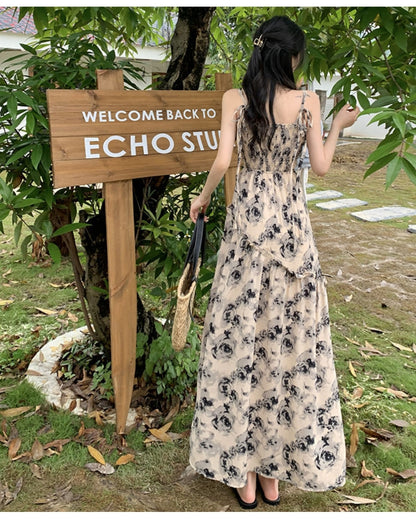 花柄ティアードサマーワンピ【涼やかに華やぐ、夏の主役ワンピ】