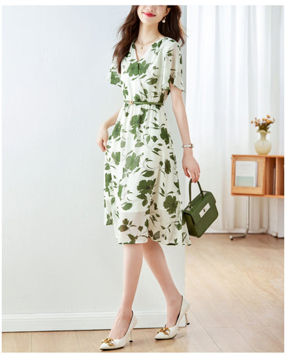 花柄シフォンフレアワンピース【さらっと着るだけで涼しげ上品】