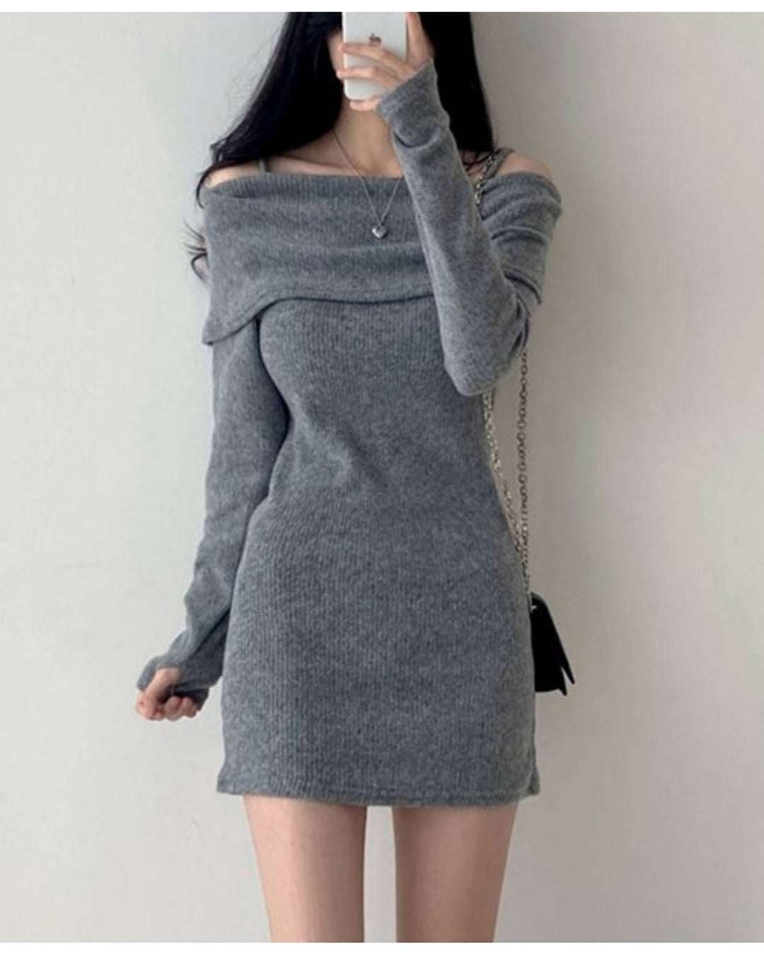 オフショルダーニットワンピース【洗練の肌見せで魅せる大人のエレガンス】