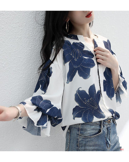 花柄シフォンブラウス【着るだけで、上品に映える】