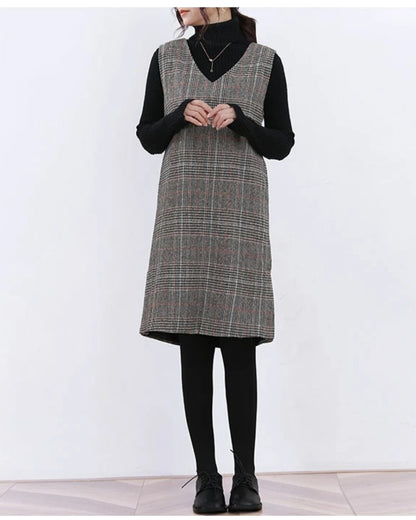 チェック柄ジャンパースカート【重ねるだけで決まる上品チェック柄】