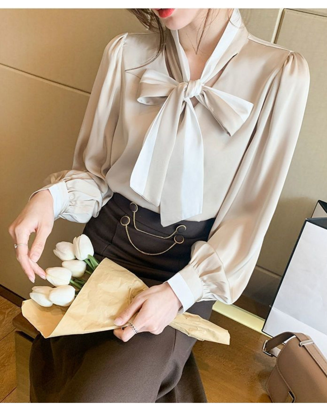 ボウタイリボンブラウス【首元リボンで、ふっと華やぐ】