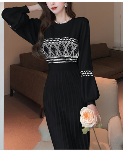 プリーツニットワンピース【上品さがふわりと香る大人のエレガンス】