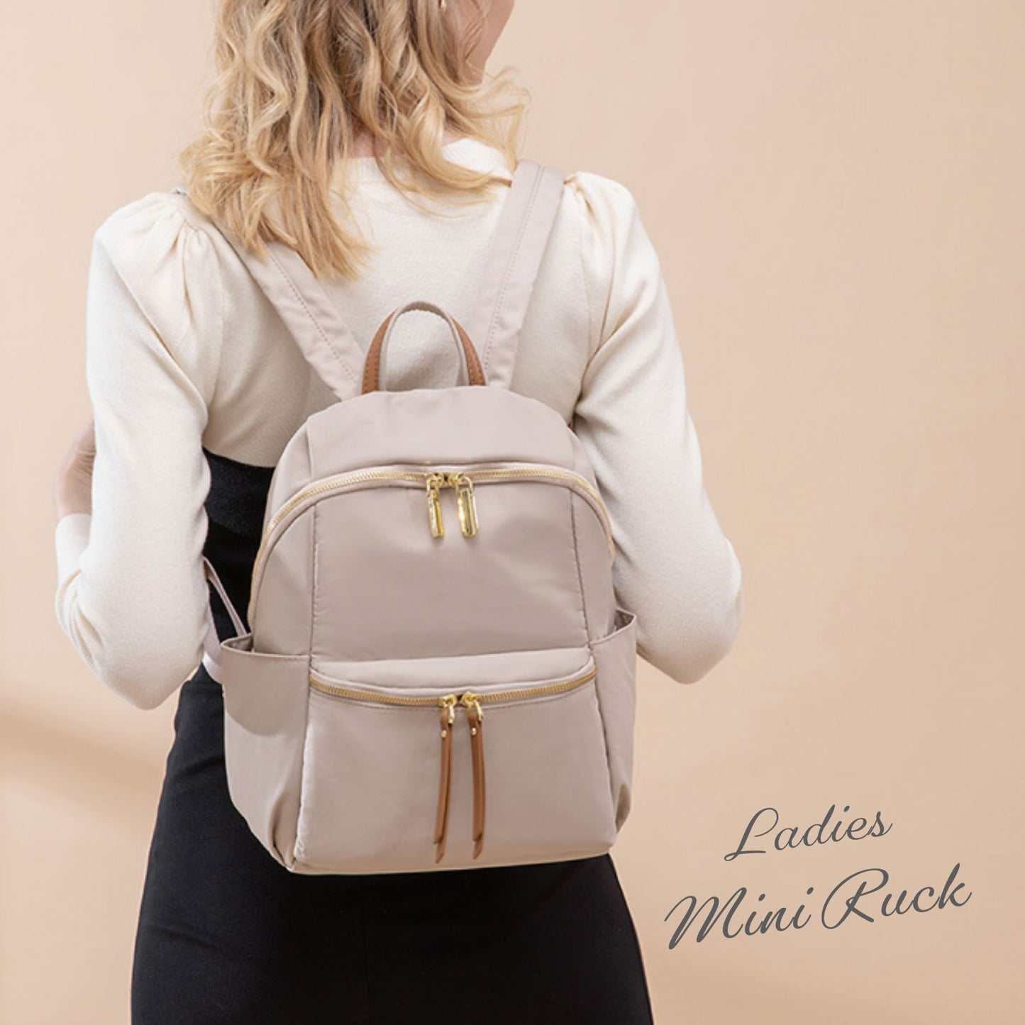 スマート多収納ミニリュック【小さめなのに驚きの収納力】